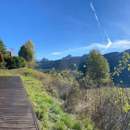 Mountain With Panoramic Views Sleeps 9 Dağ evi *